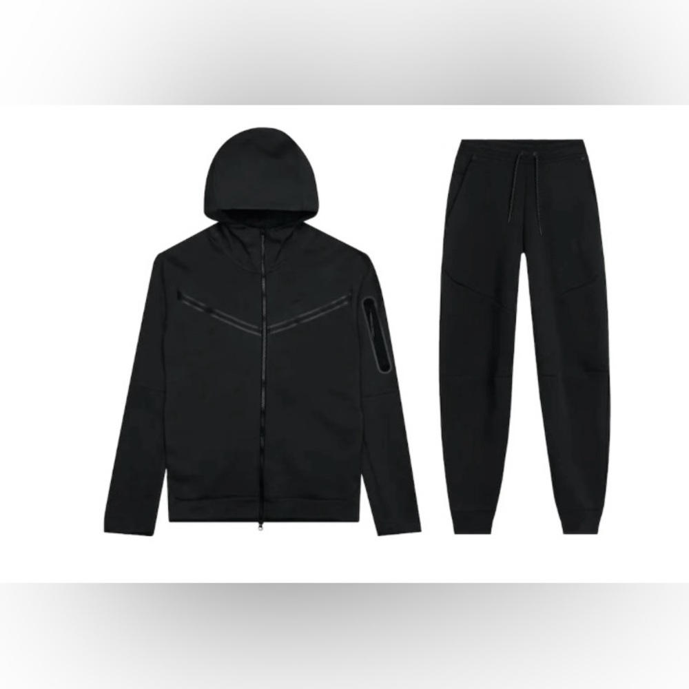 Nike Sportswear Tech Fleece Full-Zip Hoodie & Joggers Set Black / Medium